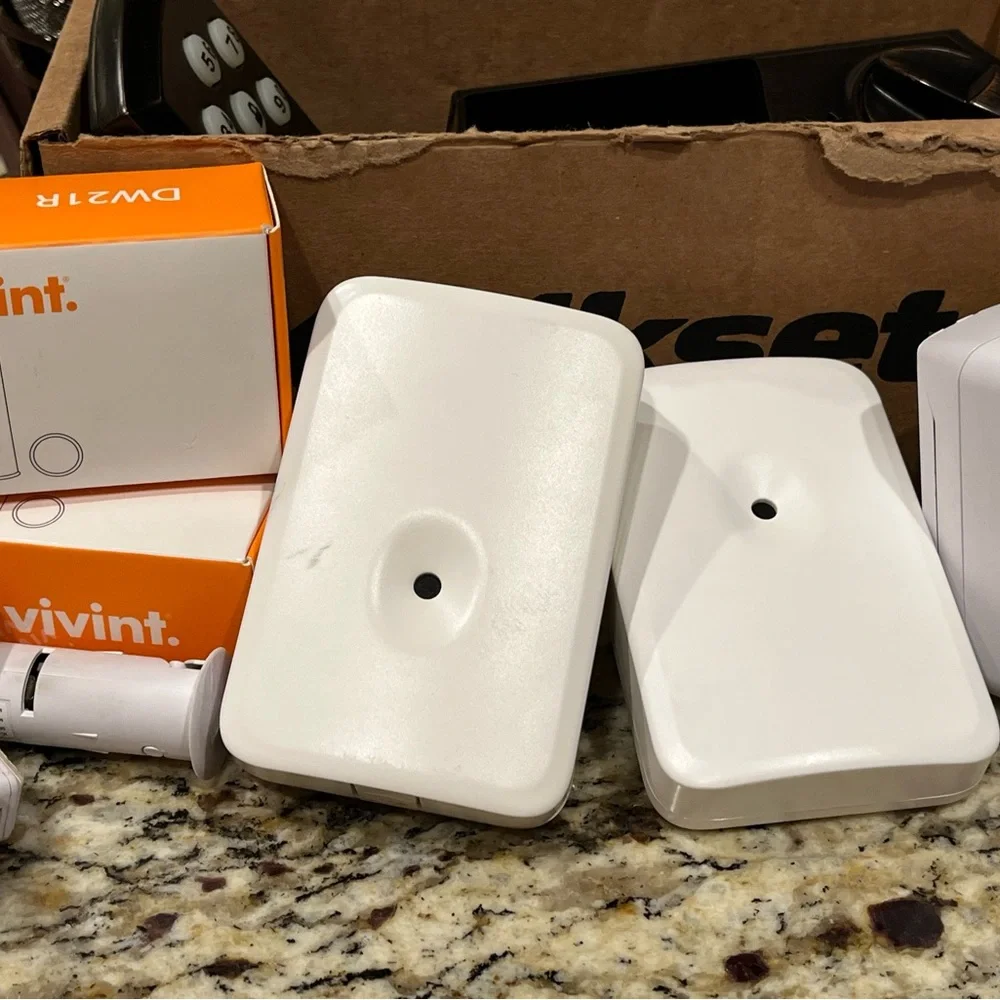 Home security system - Picture 8 of 8